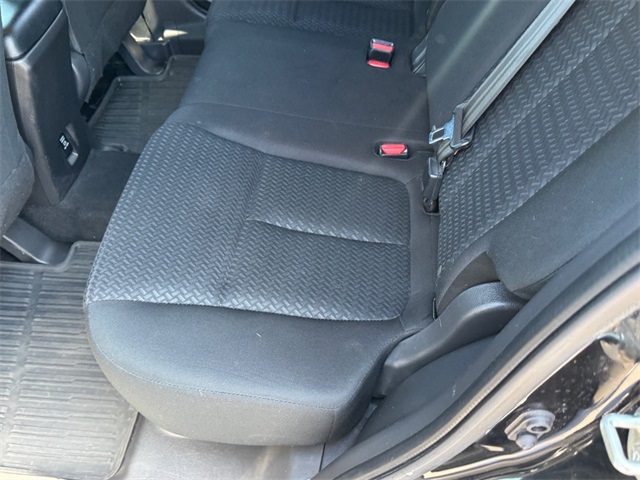 2022 Mitsubishi Eclipse Cross LE photo 10