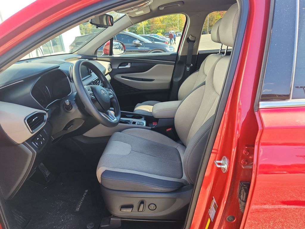 2020 Hyundai Santa Fe SEL photo 6