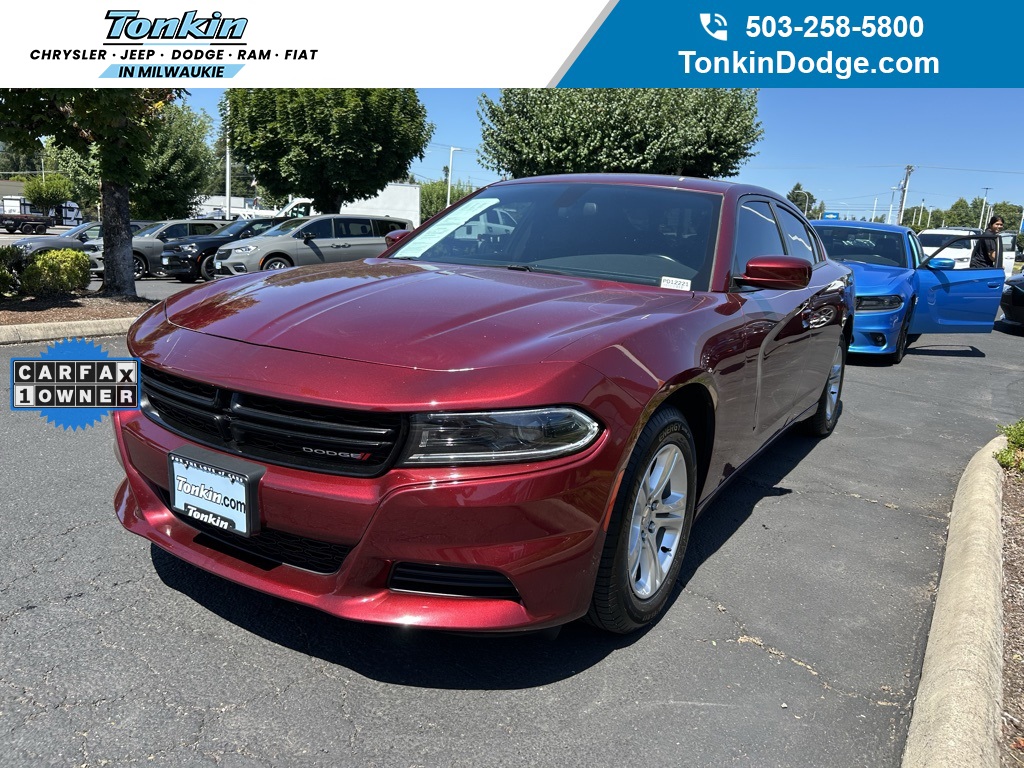 2022 Dodge Charger SXT photo 2