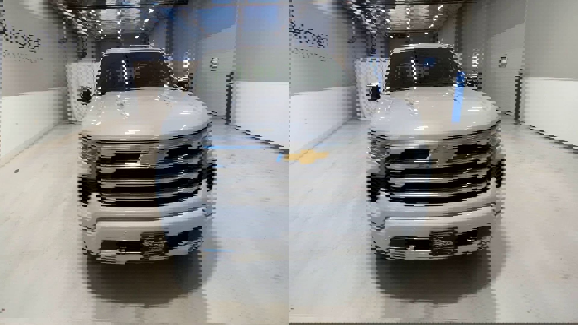 2026 Chevrolet Silverado 1500 High Country photo 3