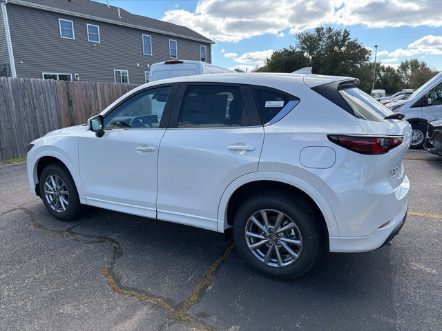 2025 Mazda CX-5 2.5 S Preferred photo 4