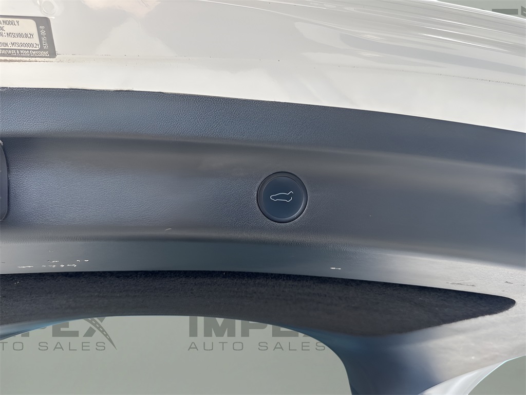 Used 2021 White Tesla Long Range image 30