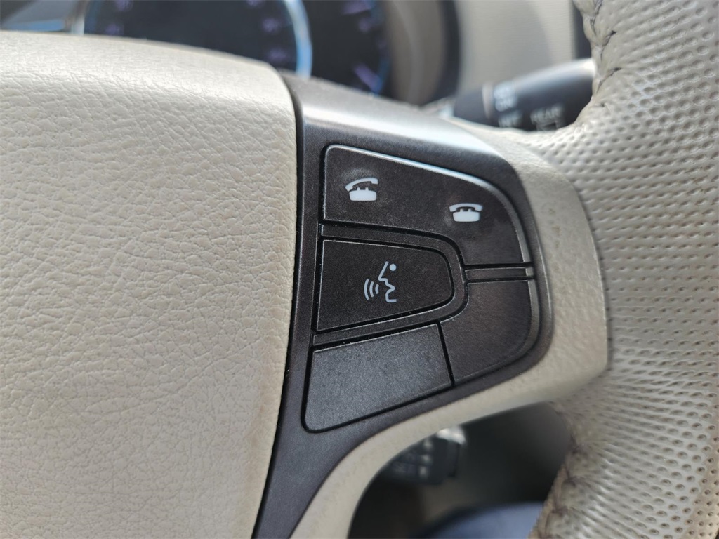 2014 Toyota Sienna XLE photo 20