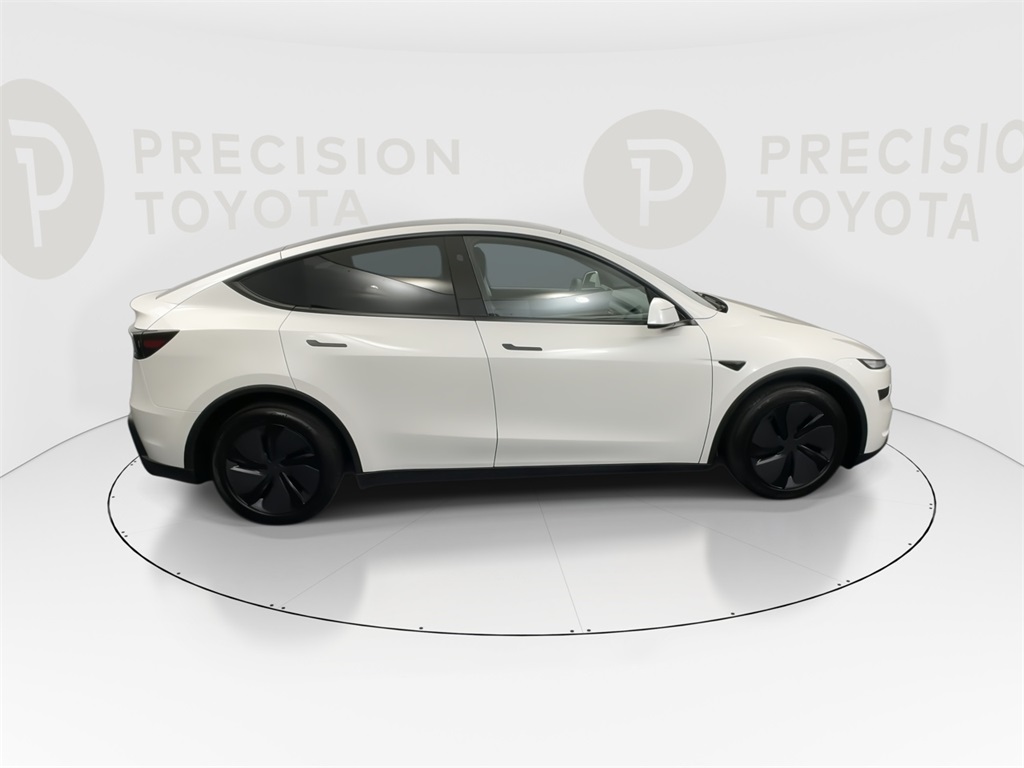 2026 Tesla Model Y Long Range photo 20