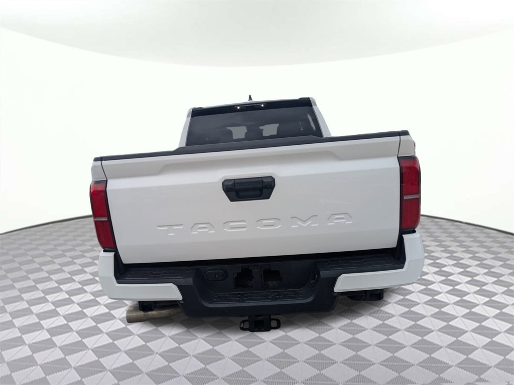 2024 Toyota Tacoma SR5 photo 3