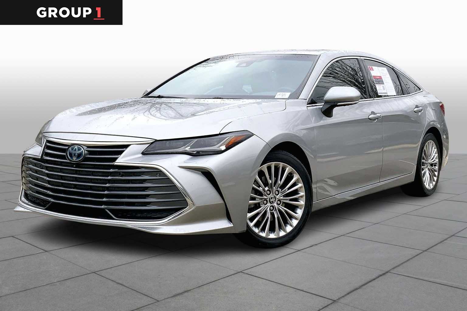 2020 Toyota Avalon Limited's photo