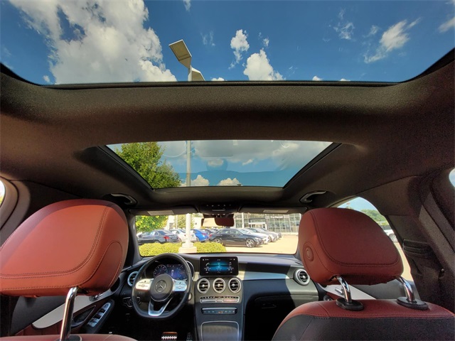 2022 Mercedes Benz GLC 300 photo 30