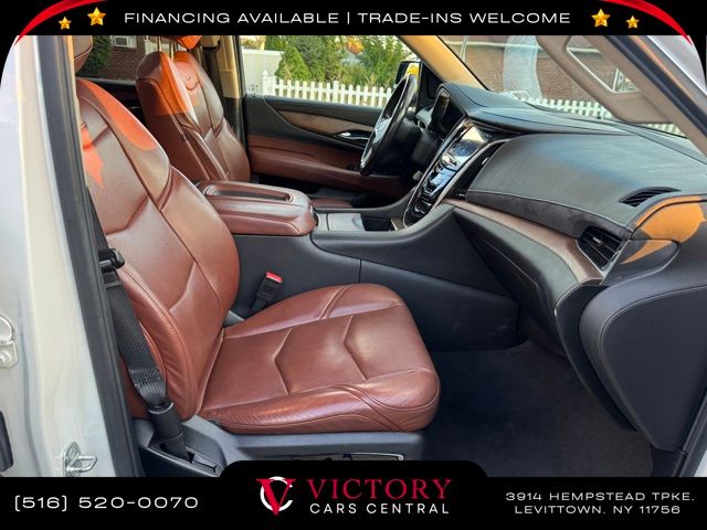 2020 Cadillac Escalade Luxury photo 20