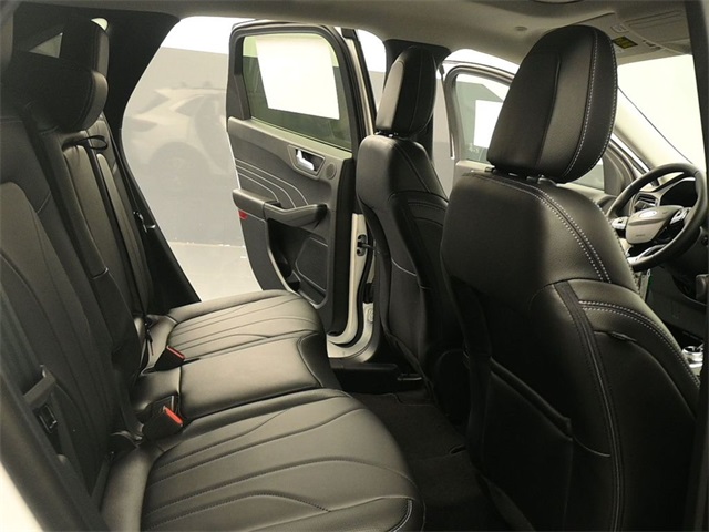 2025 Ford Escape Plug-In Hybrid photo 16