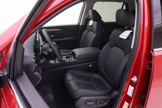 2025 Honda Pilot Touring photo 4