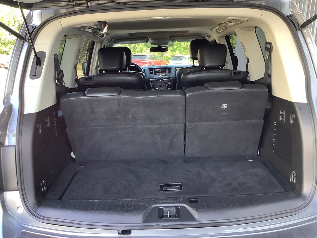 2020 Nissan Armada SL photo 36