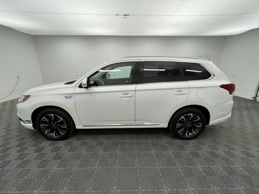 2018 Mitsubishi Outlander PHEV SEL photo 5