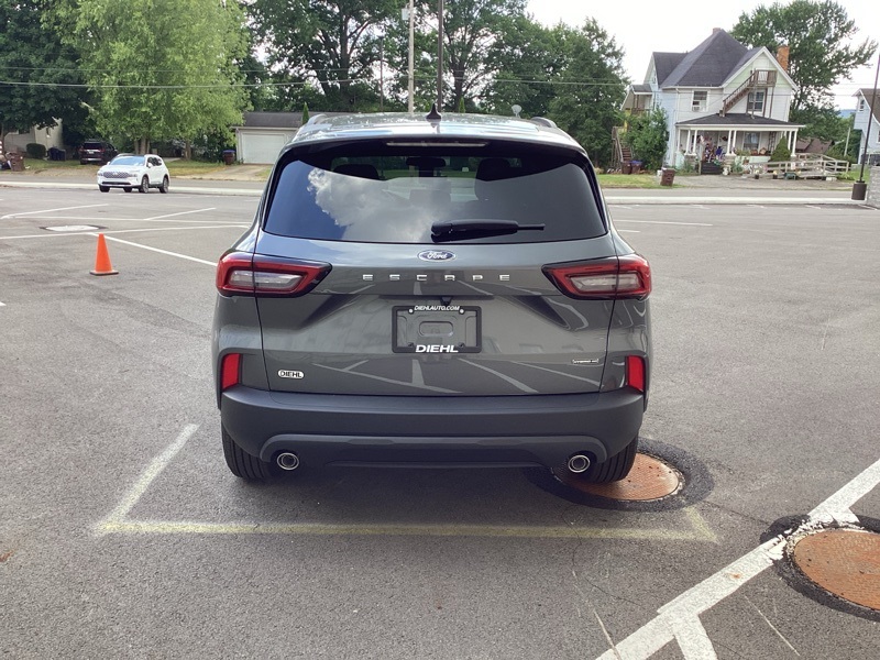 2025 Ford Escape Hybrid ST-Line Select photo 6