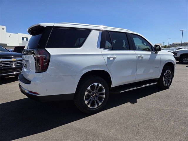 2025 Chevrolet Tahoe LS photo 4