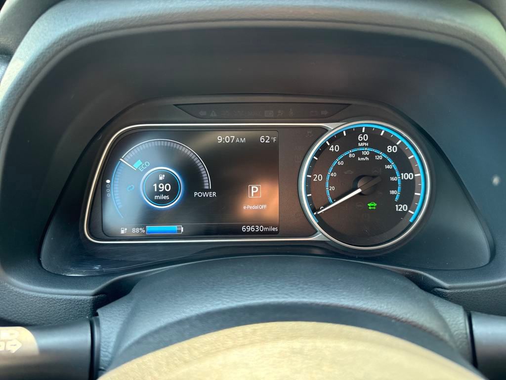 2020 Nissan Leaf Plus photo 15