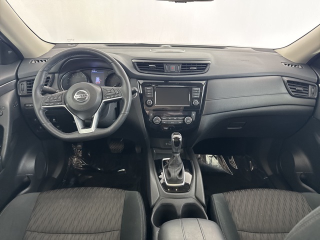2018 Nissan Rogue SV photo 19