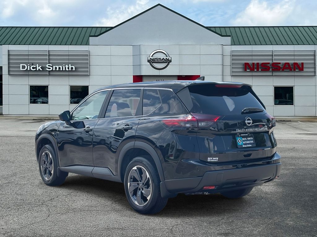 2026 Nissan Rogue SV photo 4