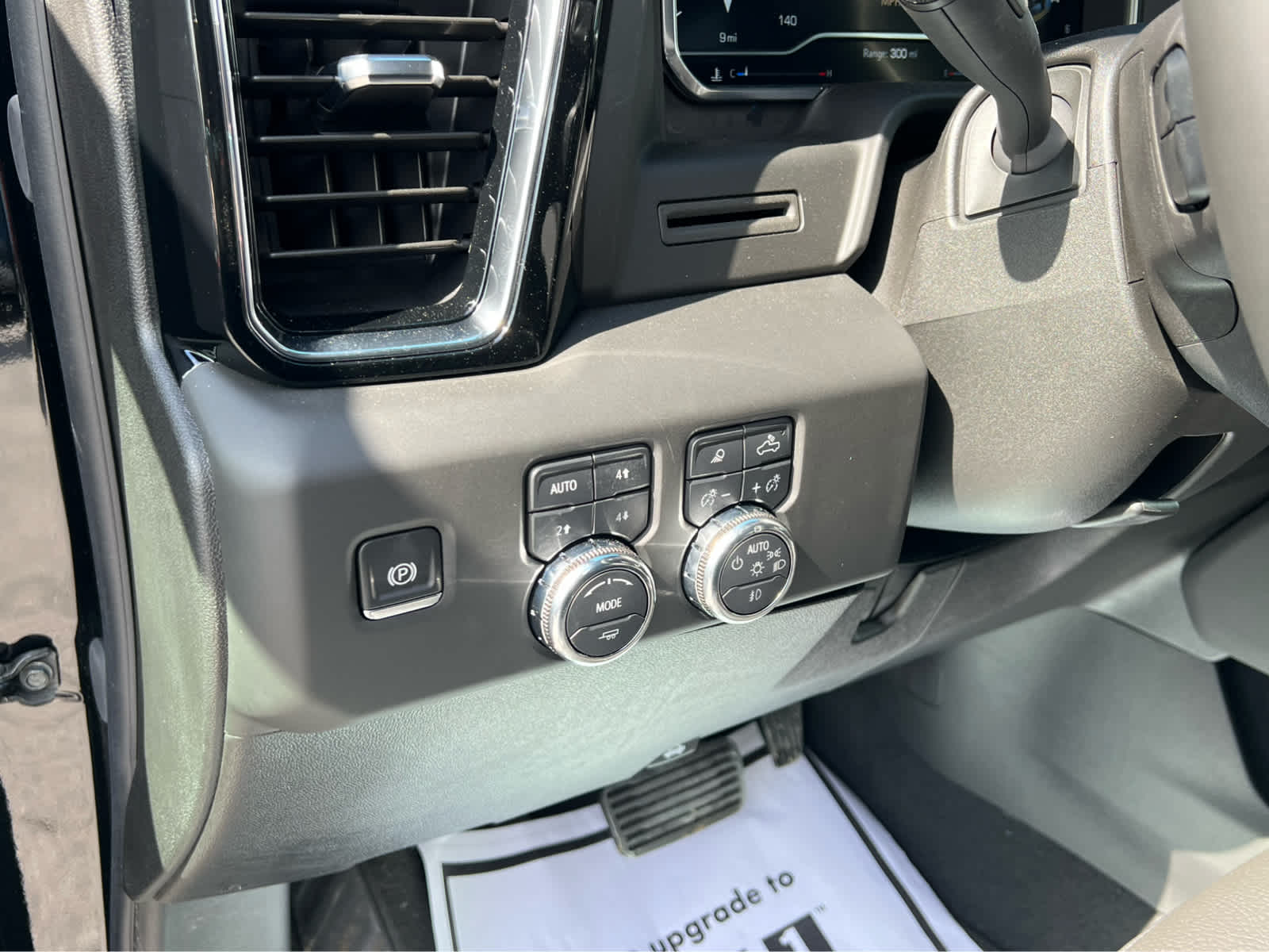2025 Gmc Sierra HD Denali photo 11