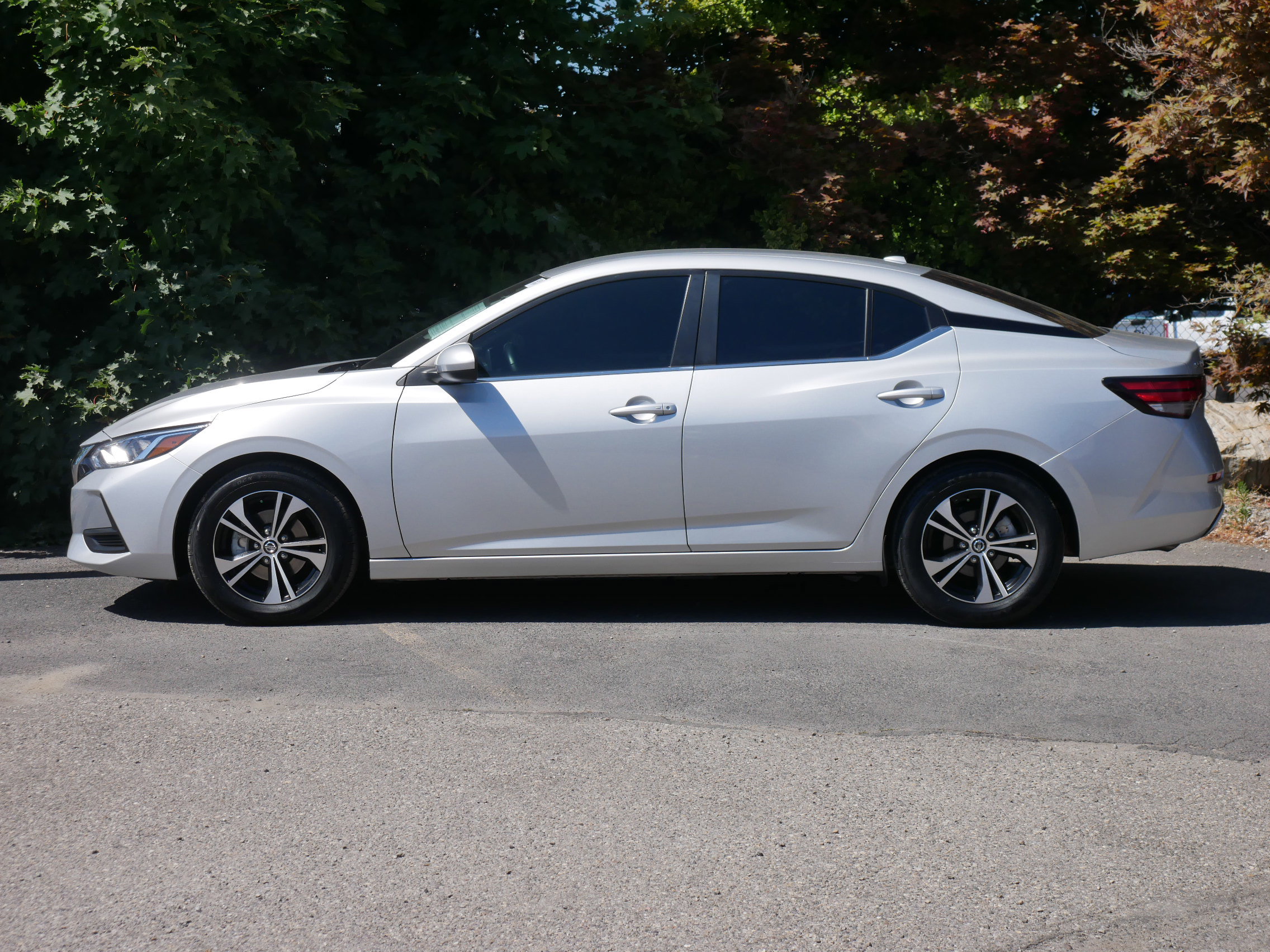 2023 Nissan Sentra SV photo 13