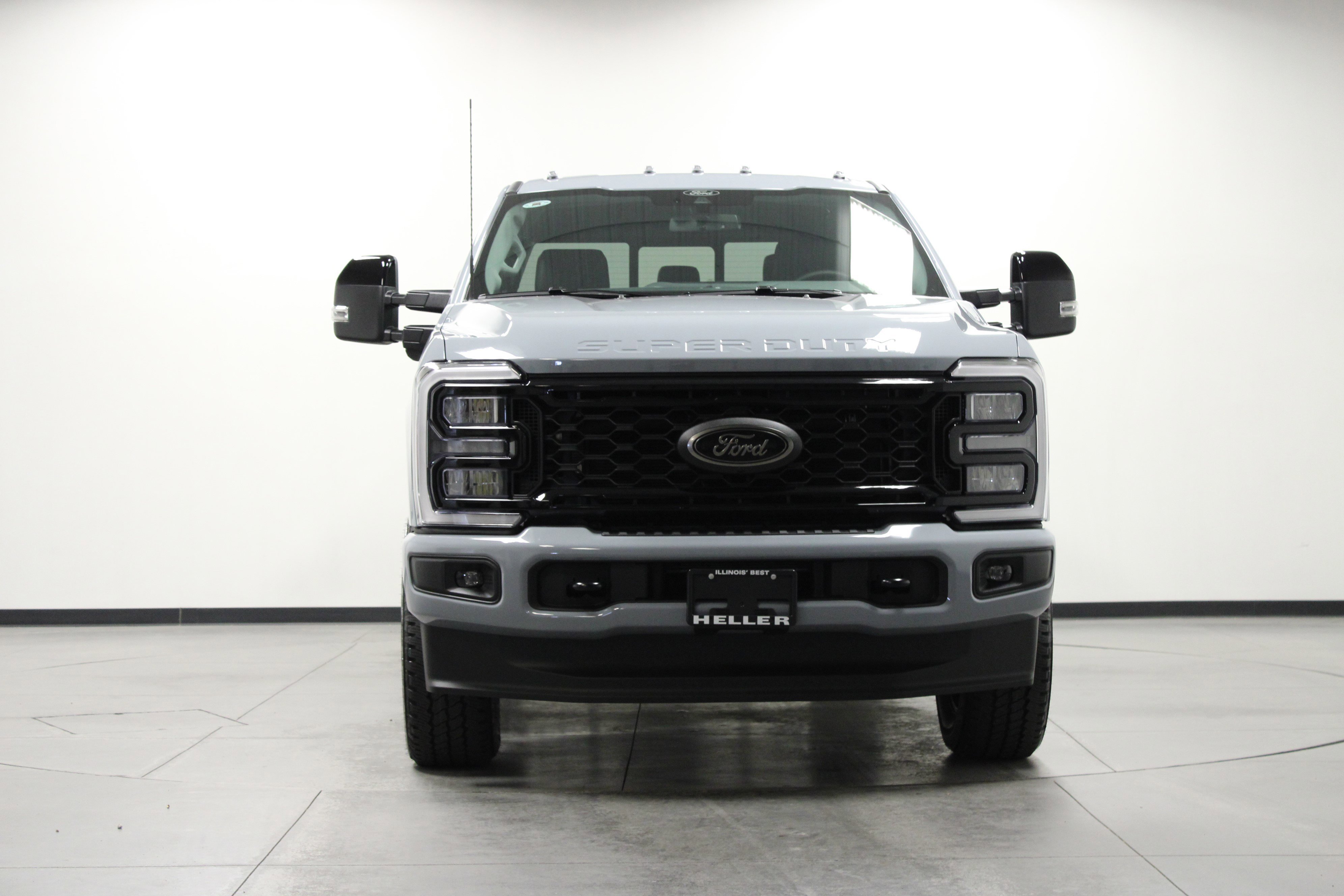2025 Ford F-250 Lariat photo 8