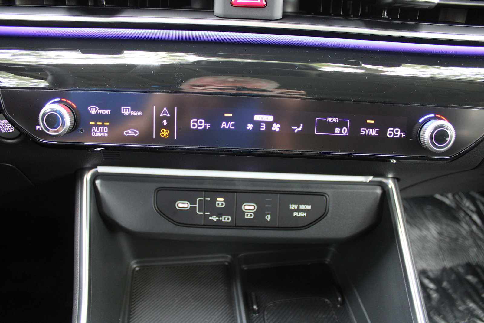 2025 Kia Carnival SX Prestige photo 47