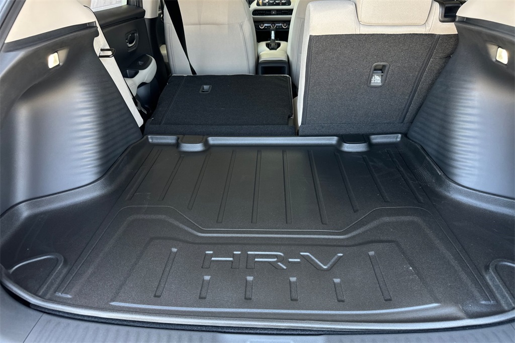 2026 Honda HR-V LX photo 15