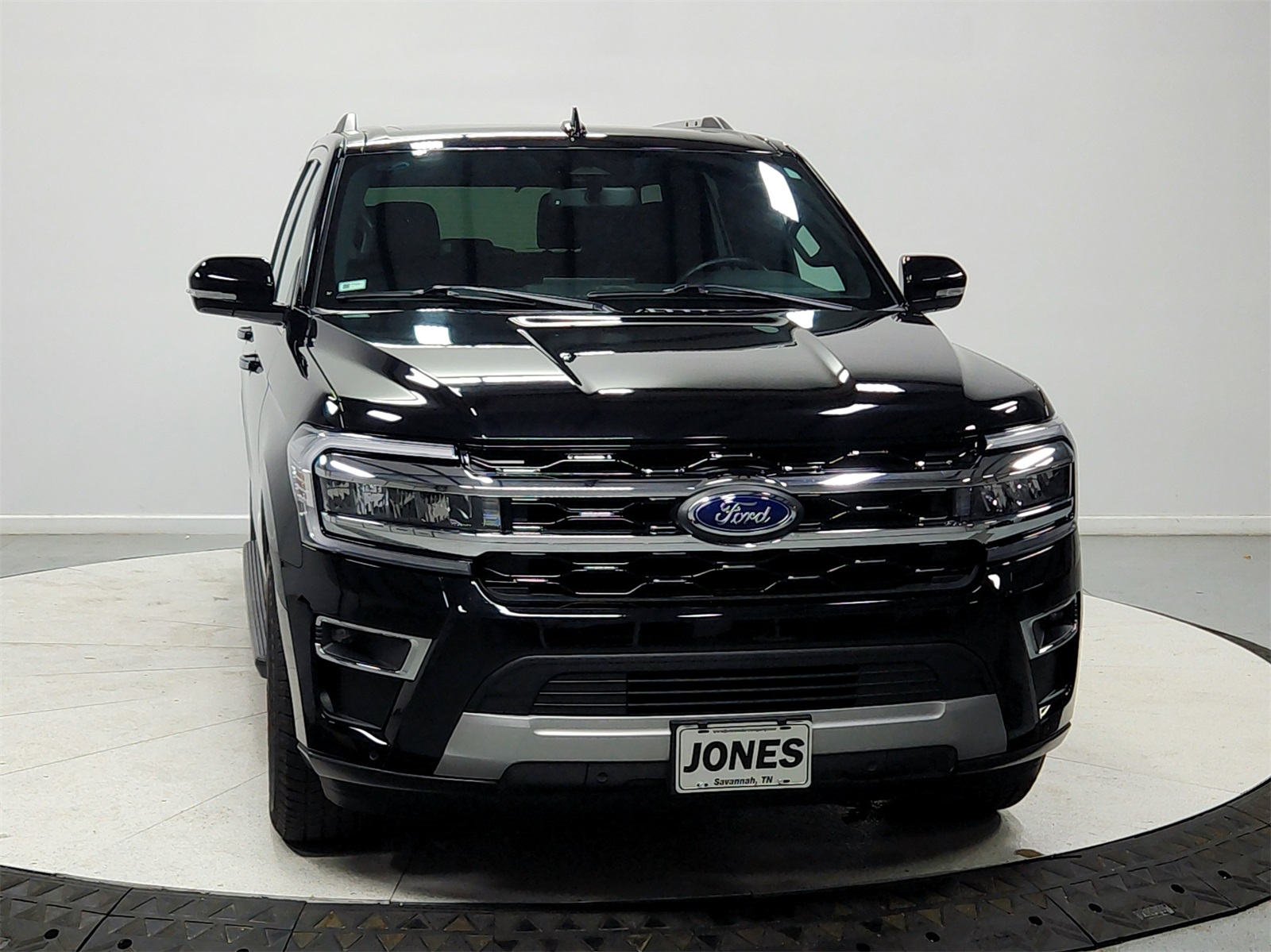 2024 Ford Expedition Limited photo 2