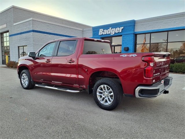 2023 Chevrolet Silverado 1500 LT photo 3