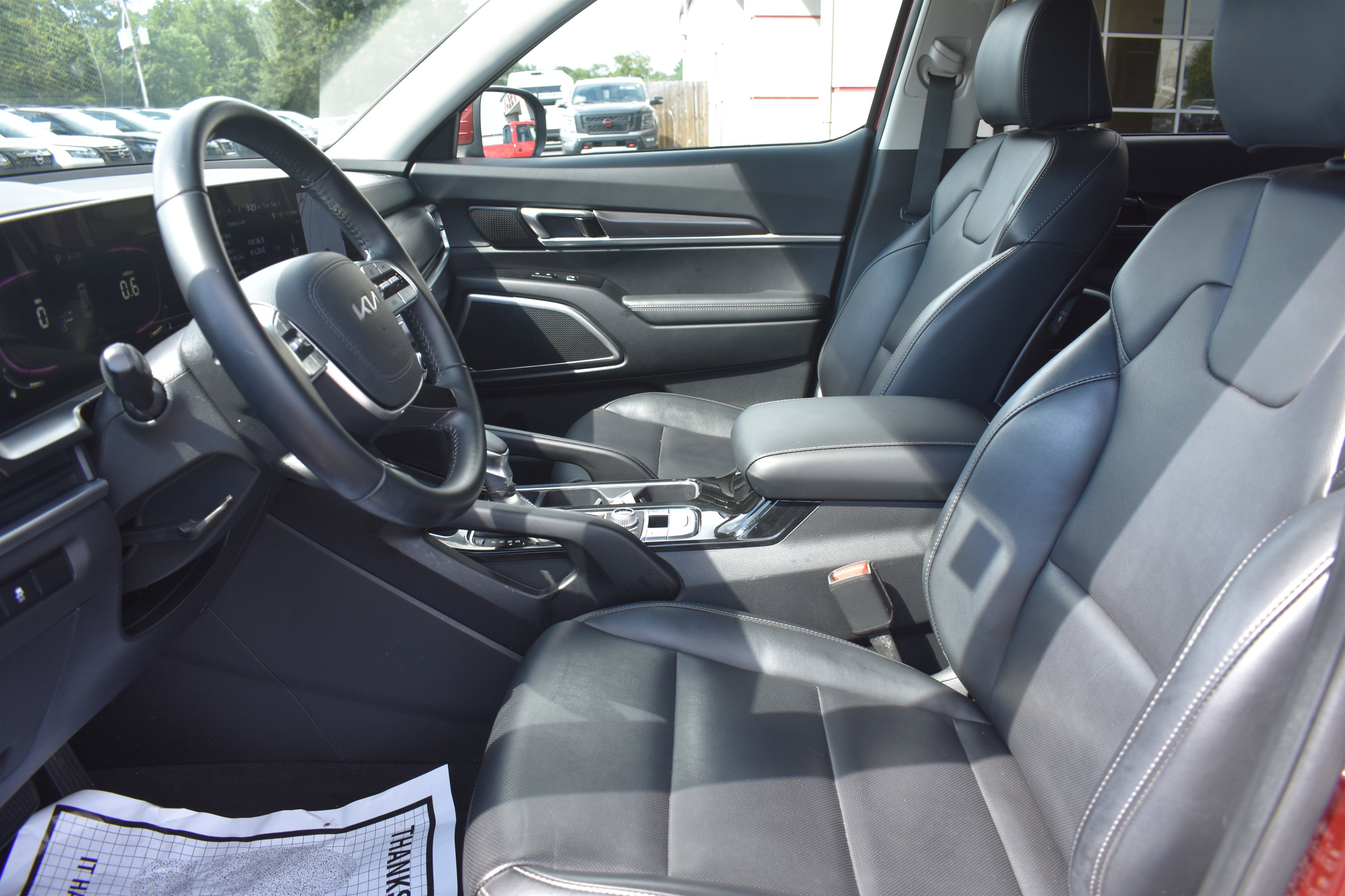 2024 Kia Telluride S photo 2