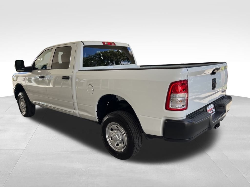 2024 Ram 2500 Tradesman photo 4