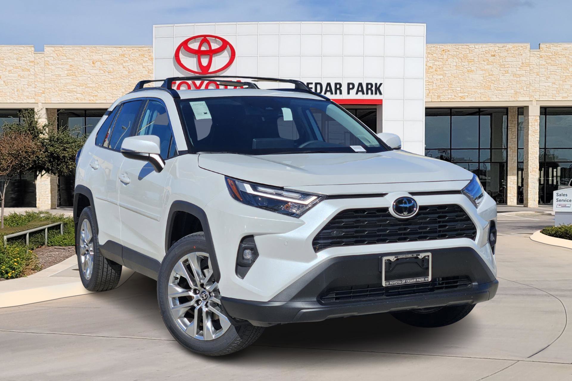 2025 Toyota RAV4 XLE Premium's photo