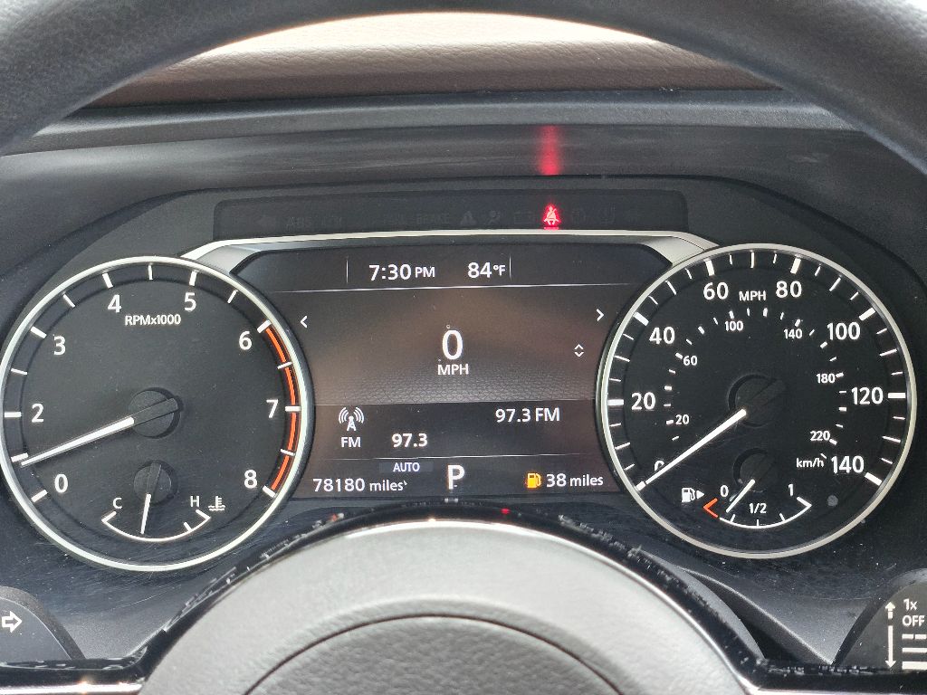 2022 Nissan Rogue SV photo 17