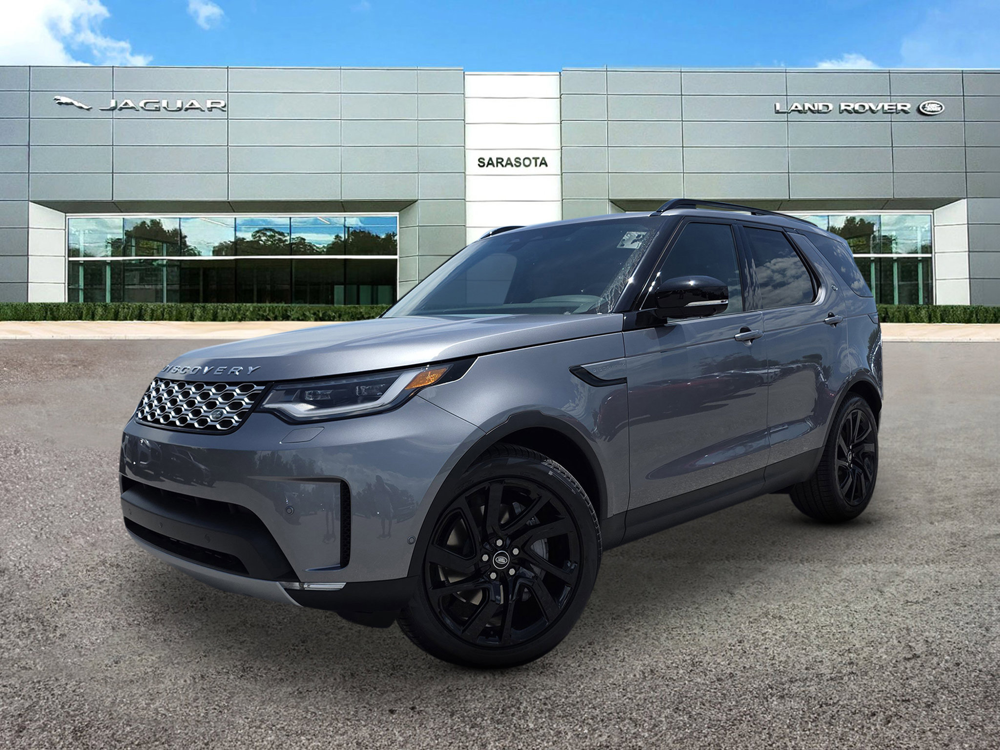 2025 Land Rover Discovery S's photo