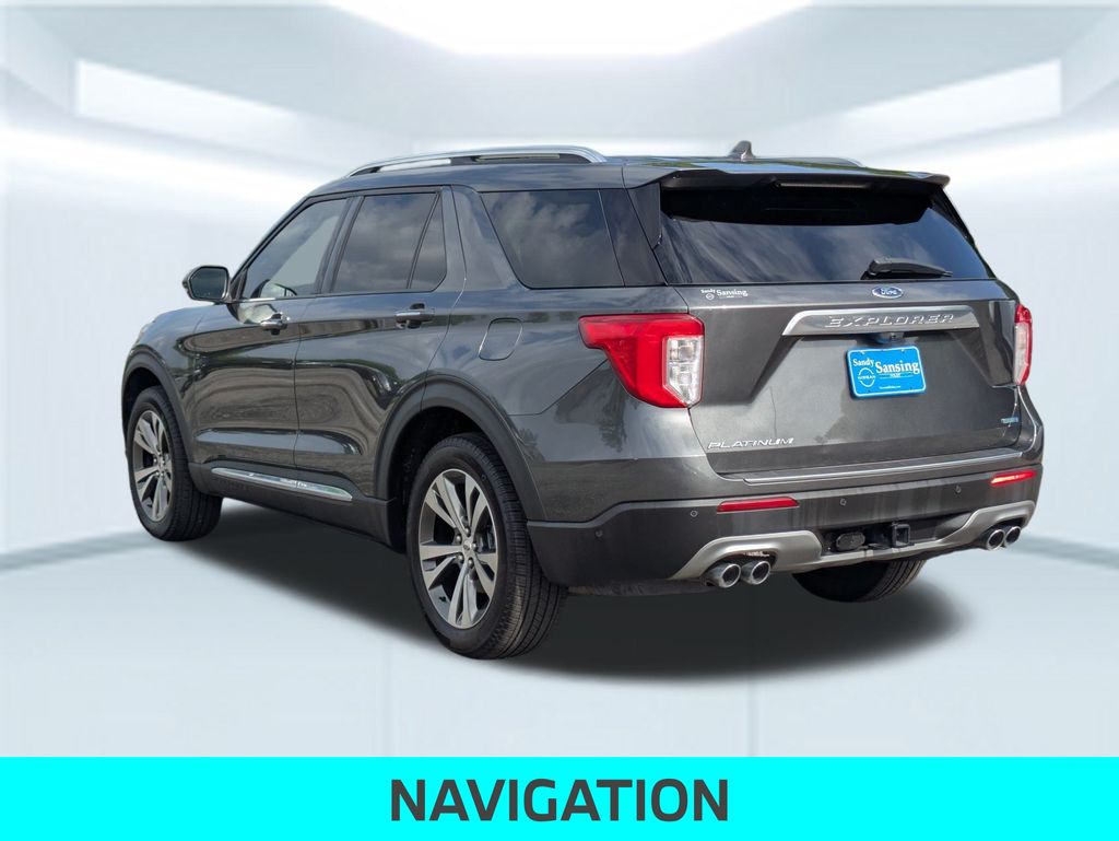 2020 Ford Explorer Platinum photo 3