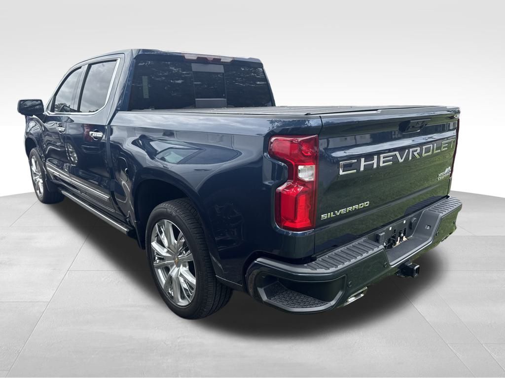 2022 Chevrolet Silverado 1500 High Country photo 4
