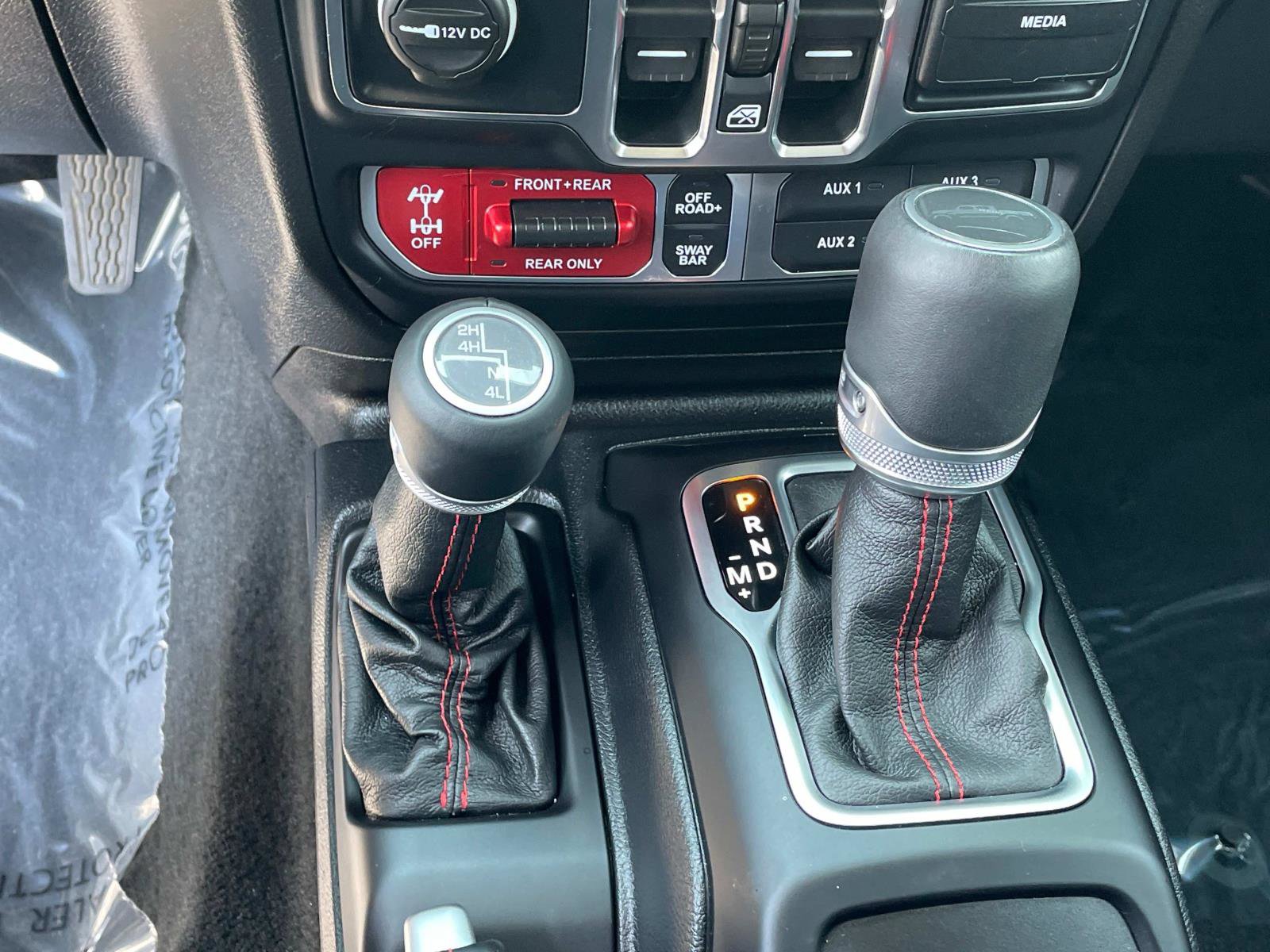 2020 Jeep Gladiator Rubicon photo 18
