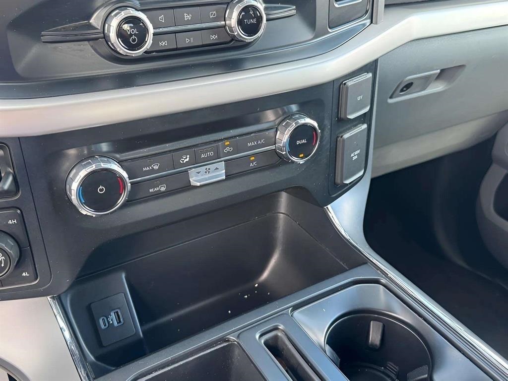 2022 Ford F-150 XLT photo 22