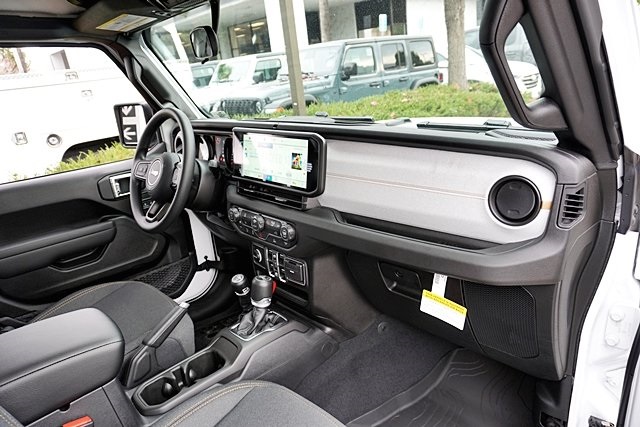 New 2026 Bright White Clear-Coat Exterior Paint Jeep Sport image 13