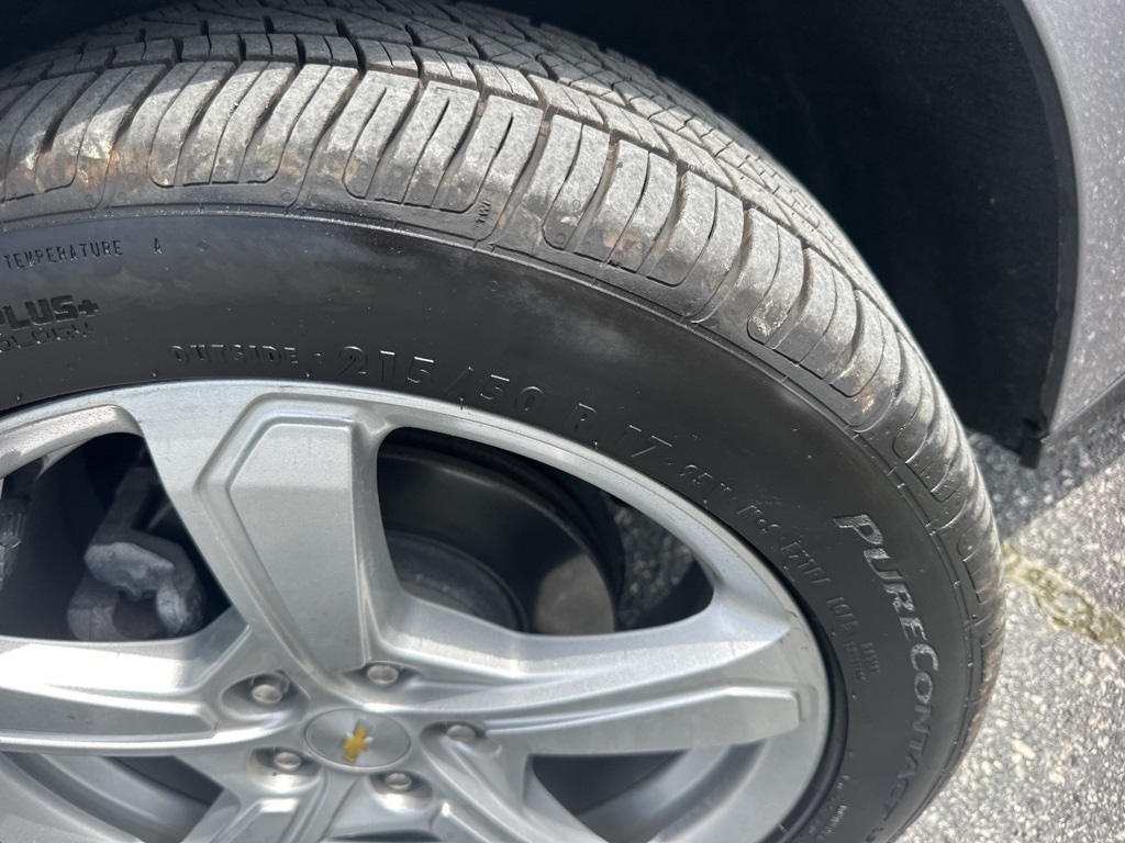 2018 Chevrolet Volt LT photo 24