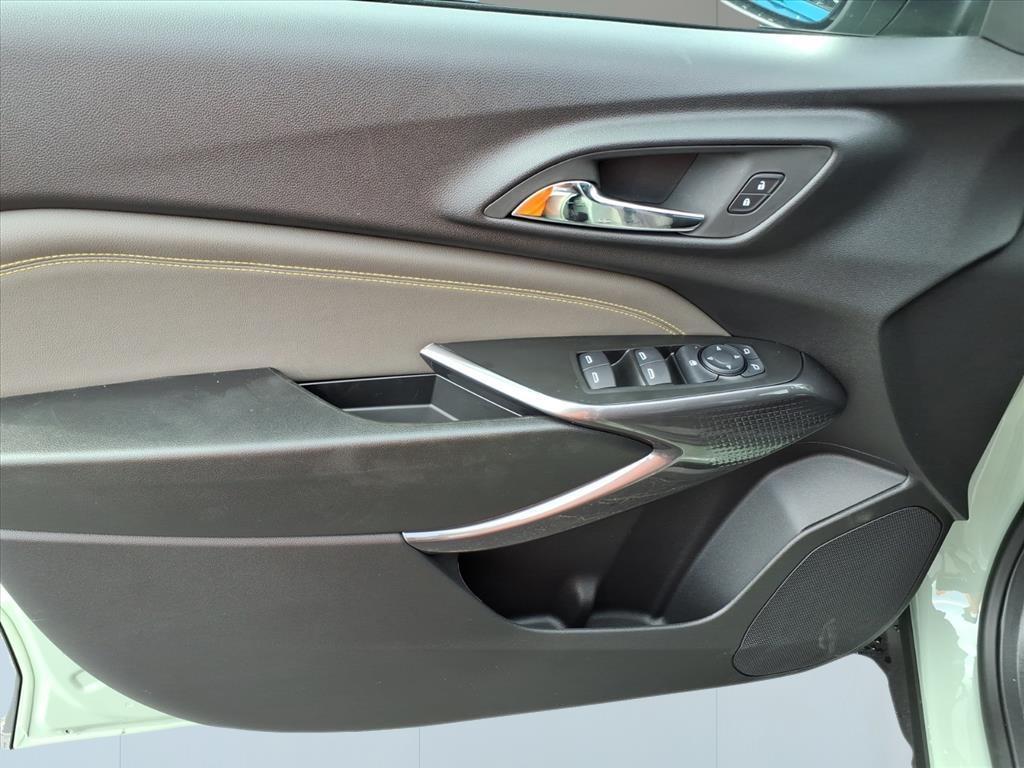 2026 Chevrolet Trax ACTIV photo 10