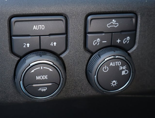 2025 Chevrolet Silverado 1500 LT photo 10