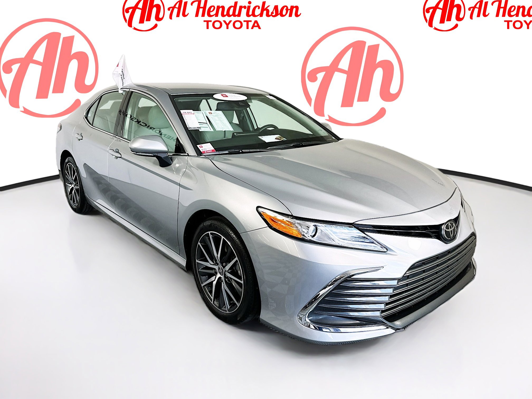 2023 Toyota Camry XLE's photo