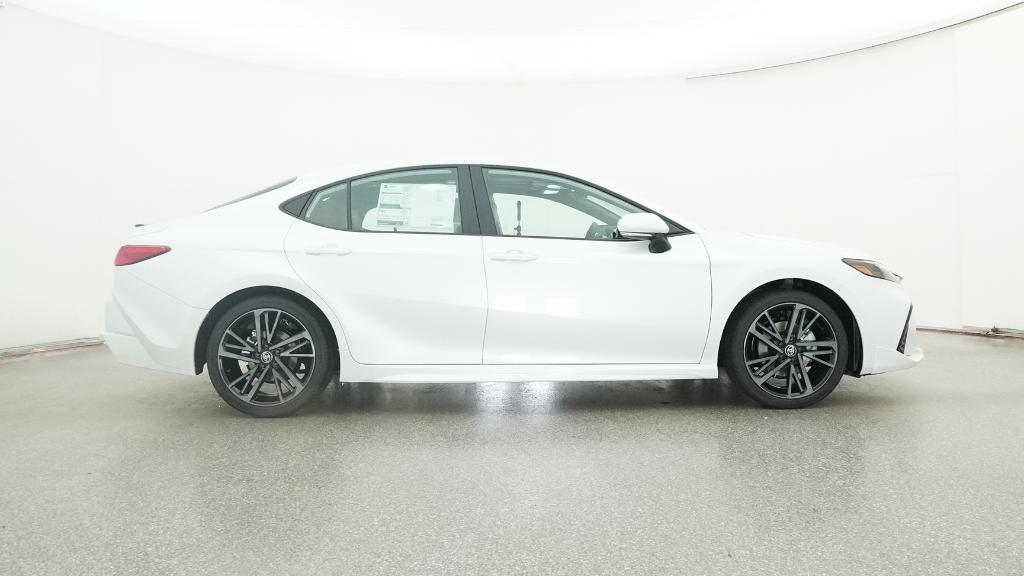2025 Toyota Camry XSE photo 9