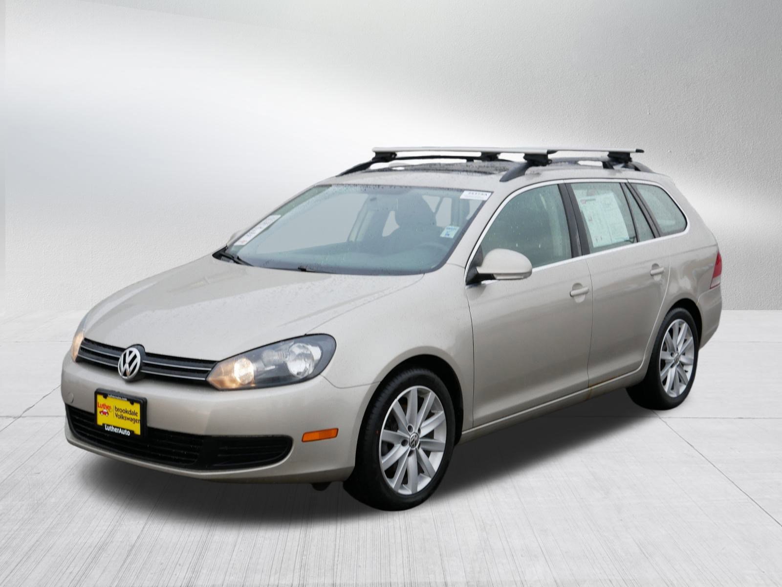 2013 Volkswagen Jetta SportWagen SE photo 3
