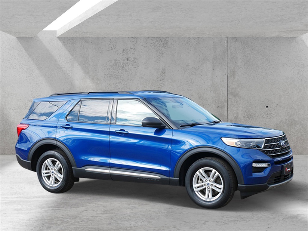 2023 Ford Explorer XLT's photo