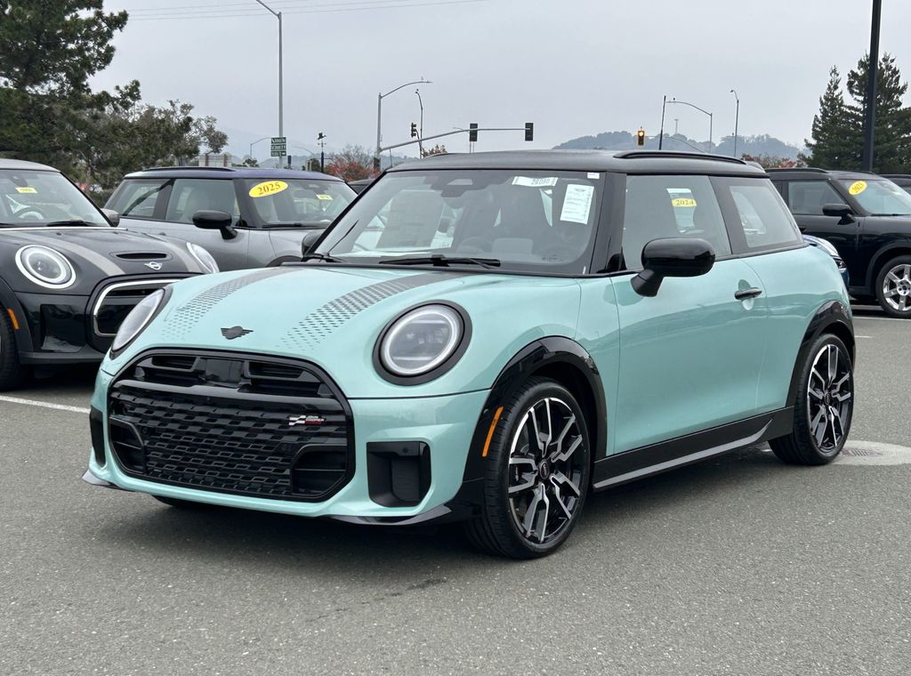 2026 MINI Hardtop 2 Door S's photo