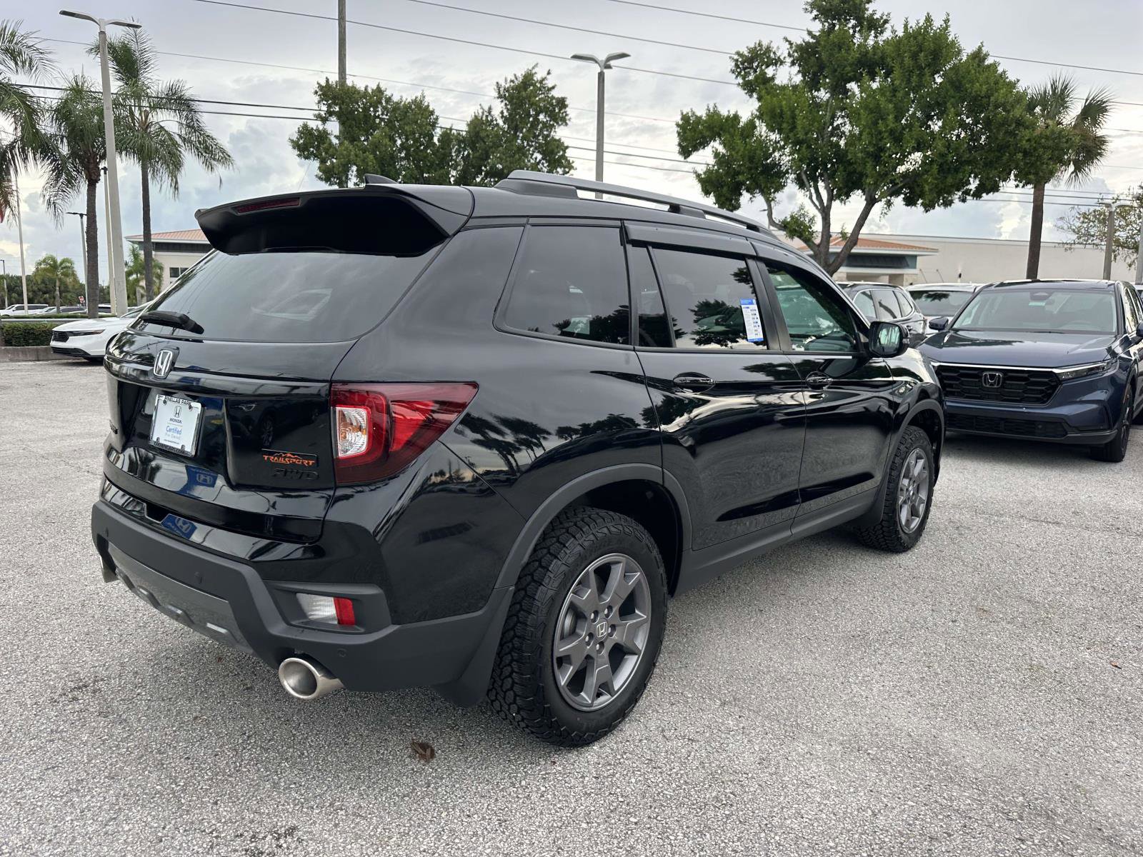 2024 Honda Passport TrailSport photo 2