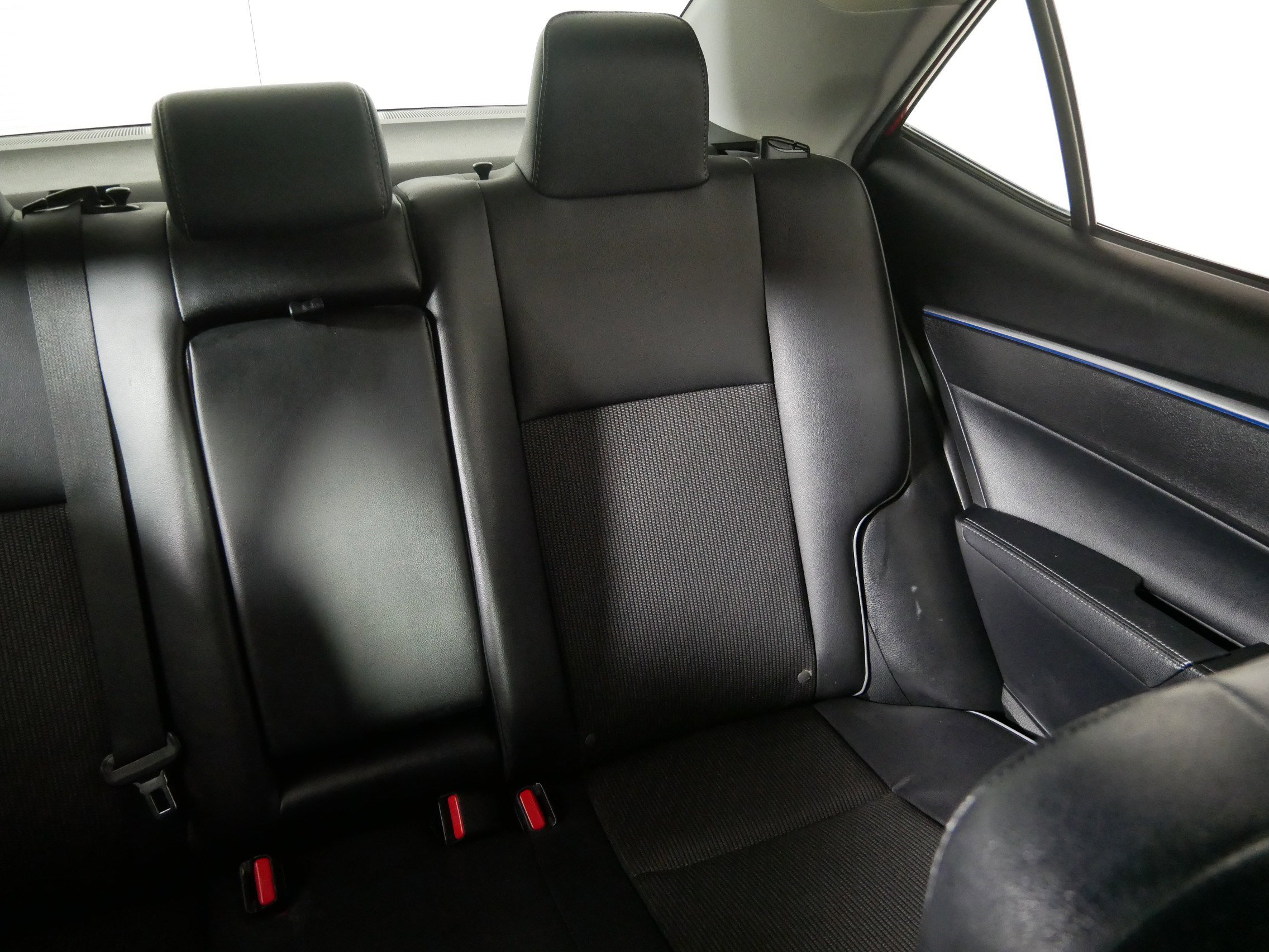 2016 Toyota Corolla S photo 14