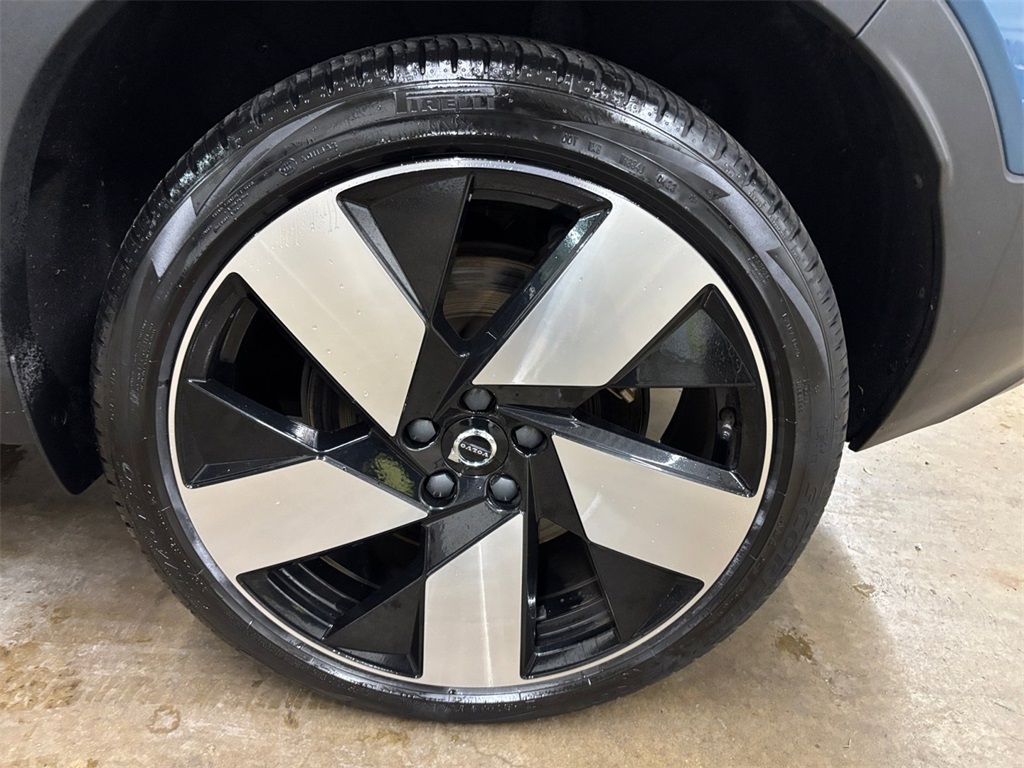 2023 Volvo XC40 Recharge Ultimate photo 28