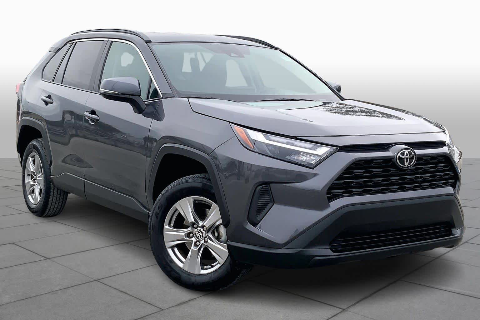 Used 2024 Toyota RAV4 XLE with VIN 2T3W1RFV3RW315821 for sale in Northfield, Minnesota